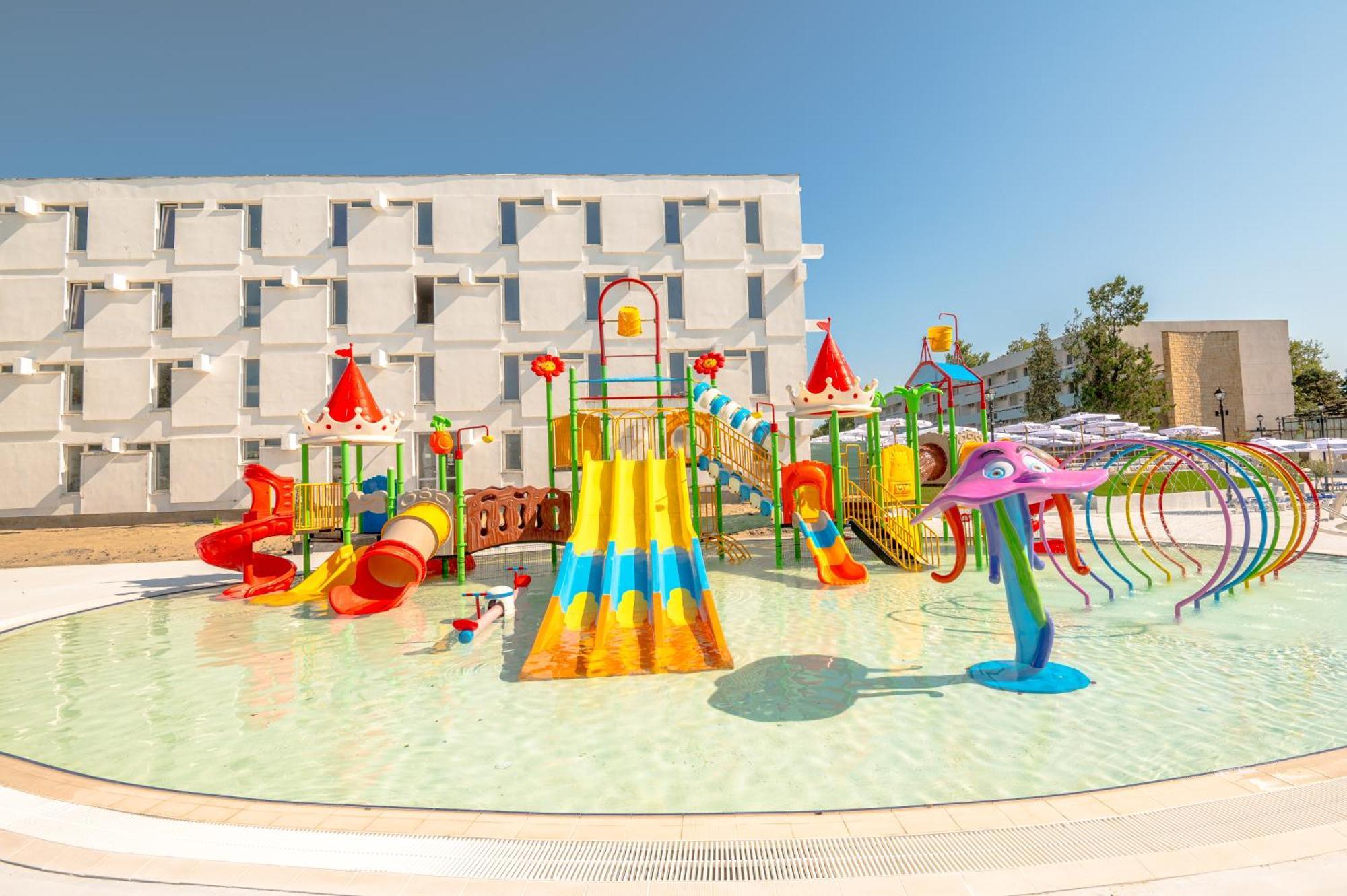 Mera Holiday Resort Venus Luaran gambar